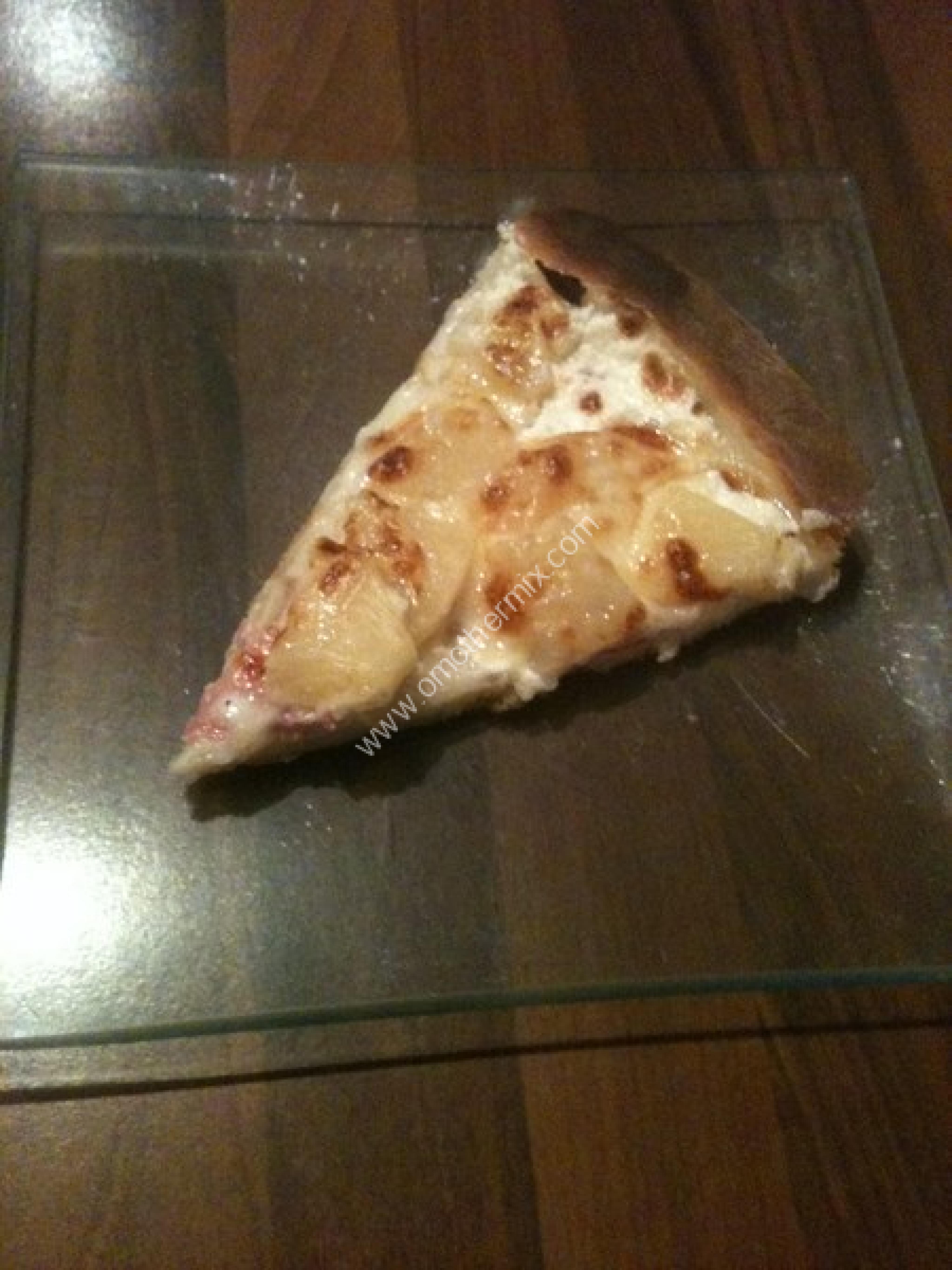 Pizza con borde relleno de queso - Cookidoo® – a plataforma oficial de  receitas Thermomix®